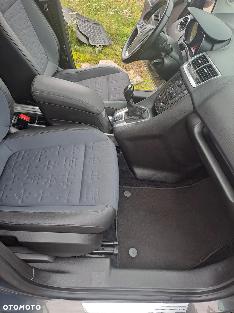 Opel Meriva 1.4 T Cosmo - 8