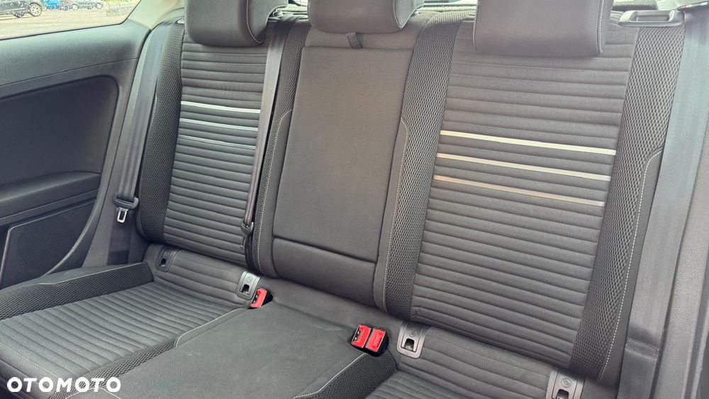 Volkswagen Golf 1.6 TDI BlueMot Comfortline - 12