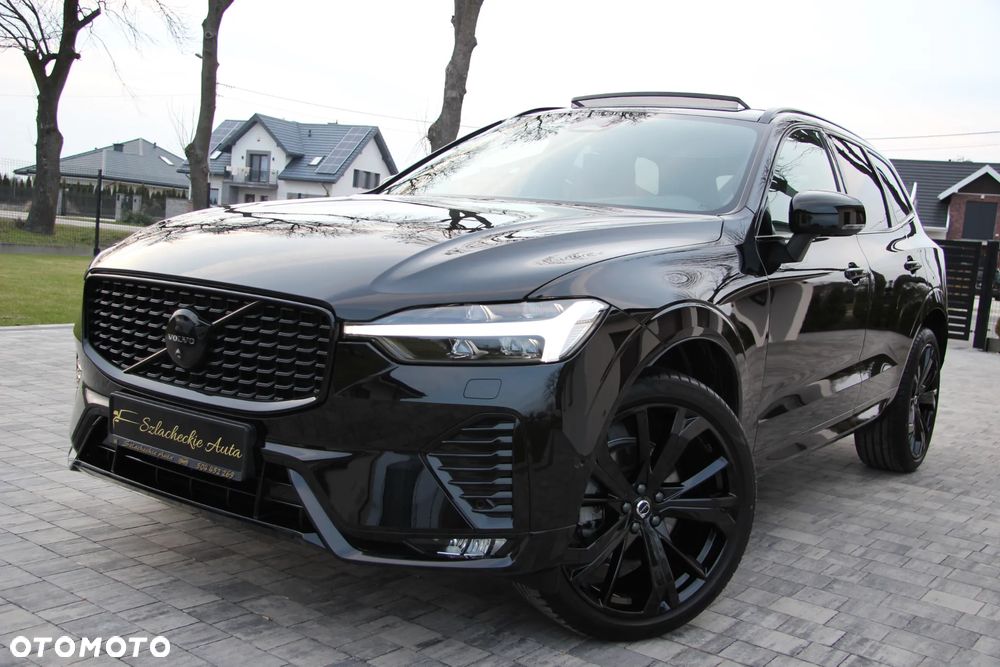 Volvo XC 60 B5 B AWD Plus Black Edition - 2