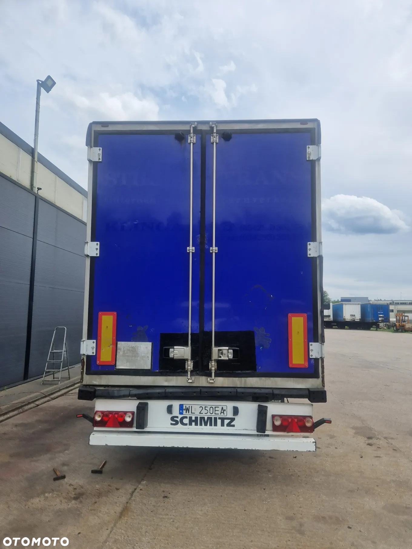 Schmitz Cargobull SKO 24 - 2