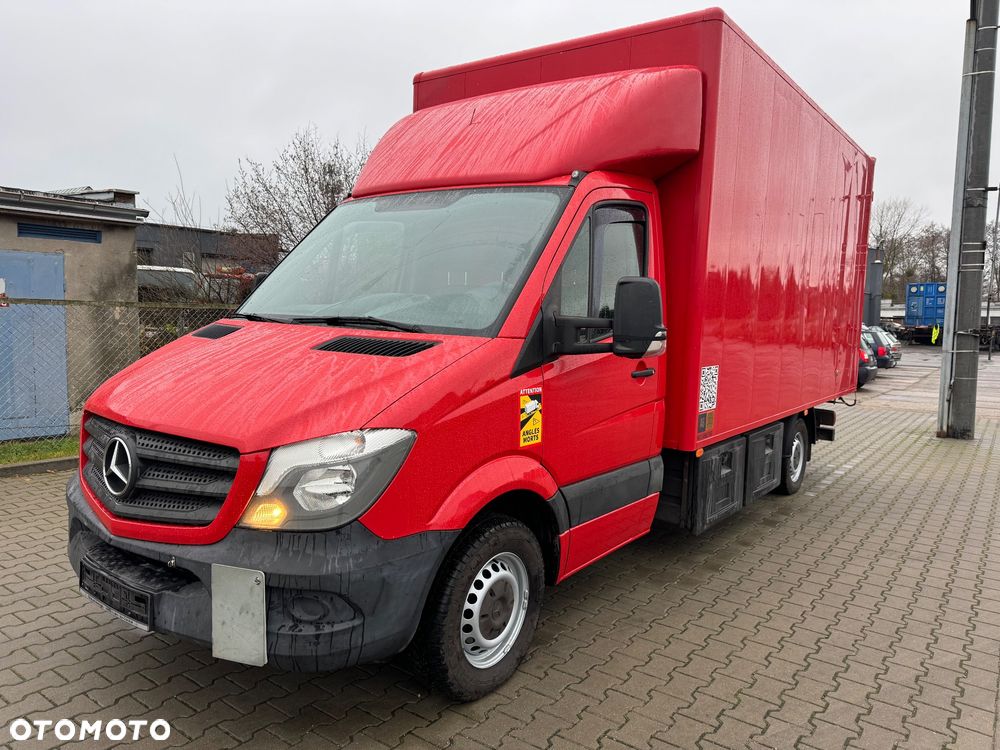 Mercedes-Benz Sprinter - 2