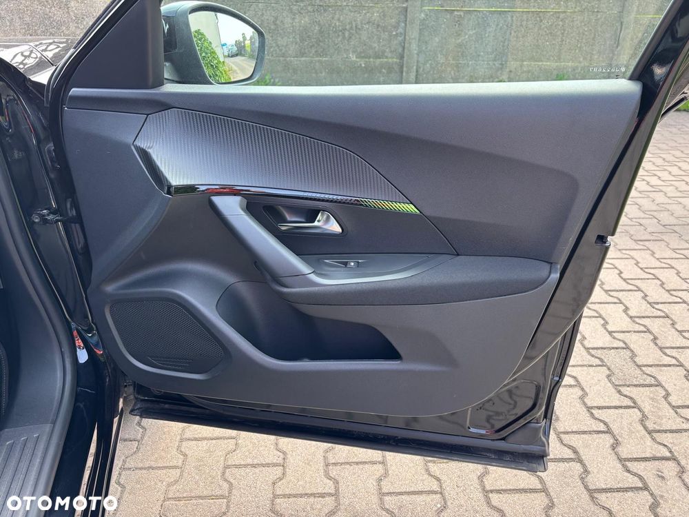 Peugeot 2008 PureTech 100 Active S&S BVM6 - 23