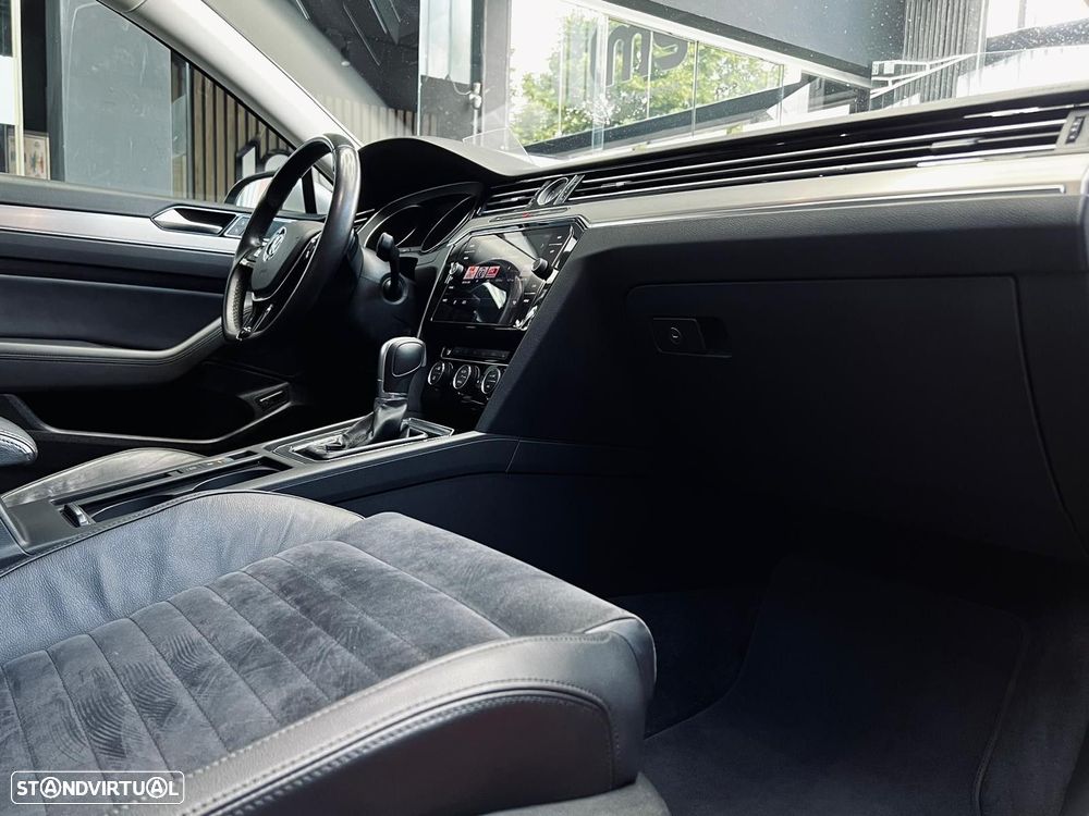 VW Passat 2.0 TDI Highline DSG - 16