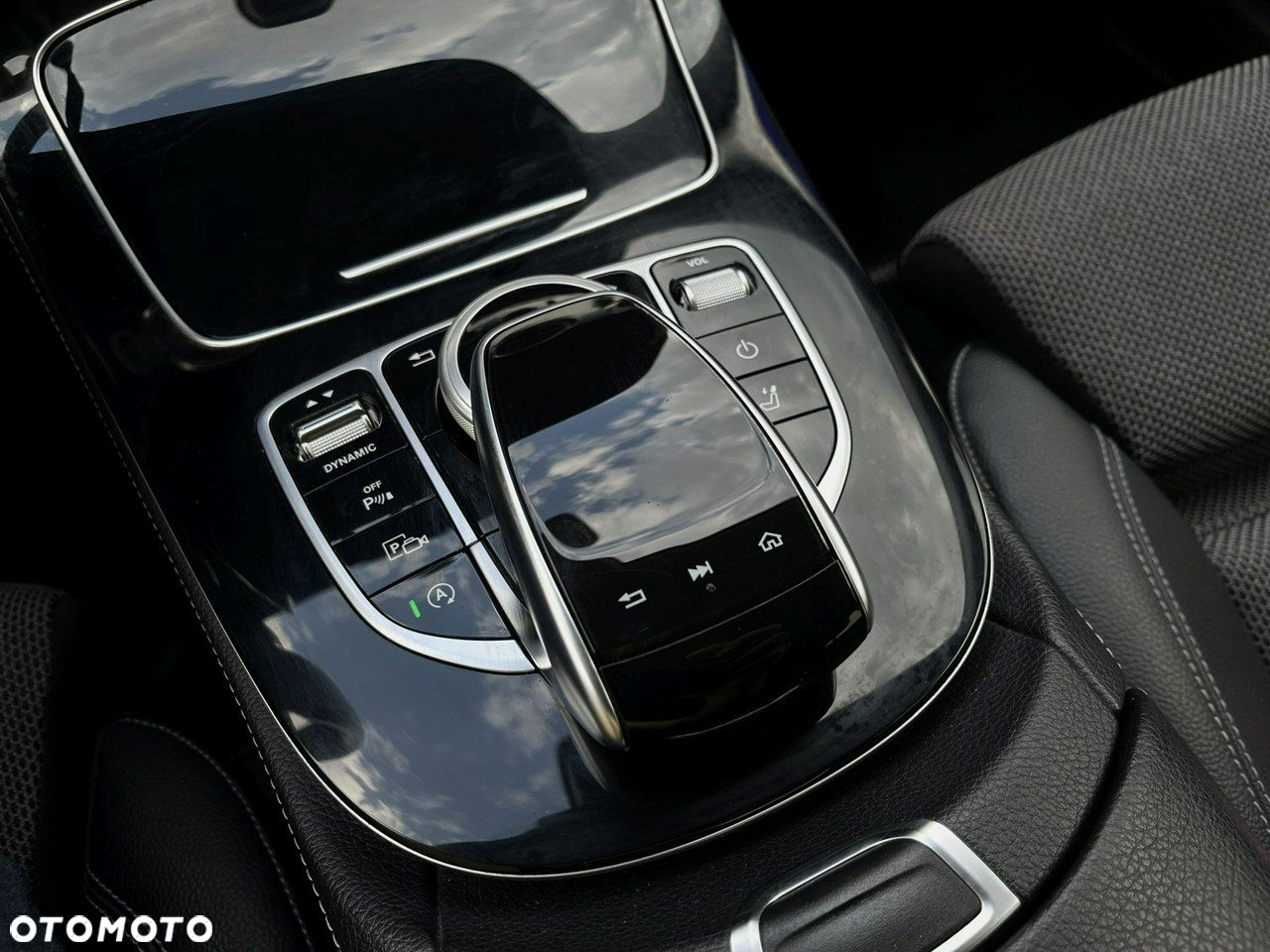 Mercedes-Benz Klasa E 220 d Avantgarde - 21