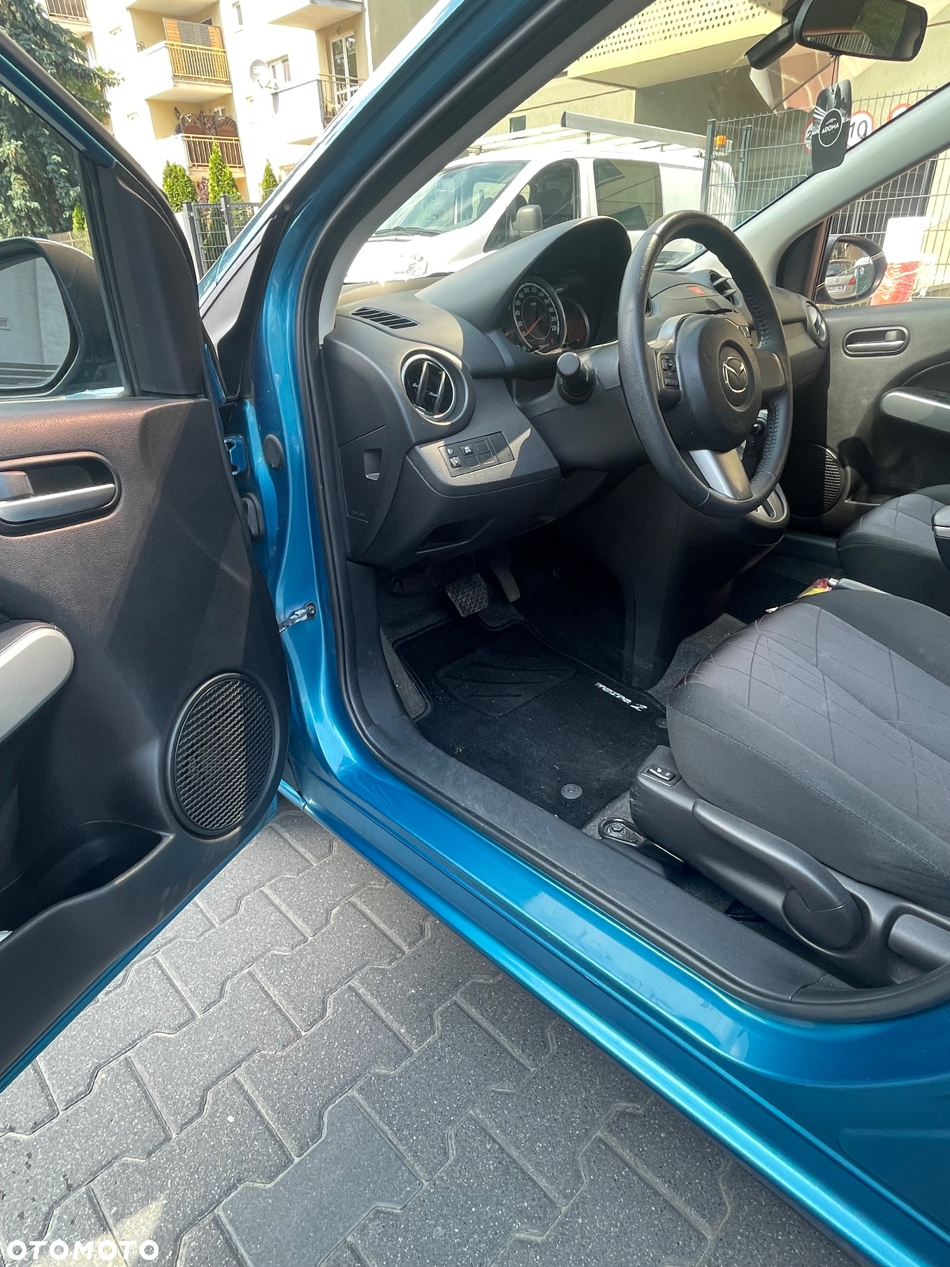 Mazda 2 1.5 Exclusive + - 13