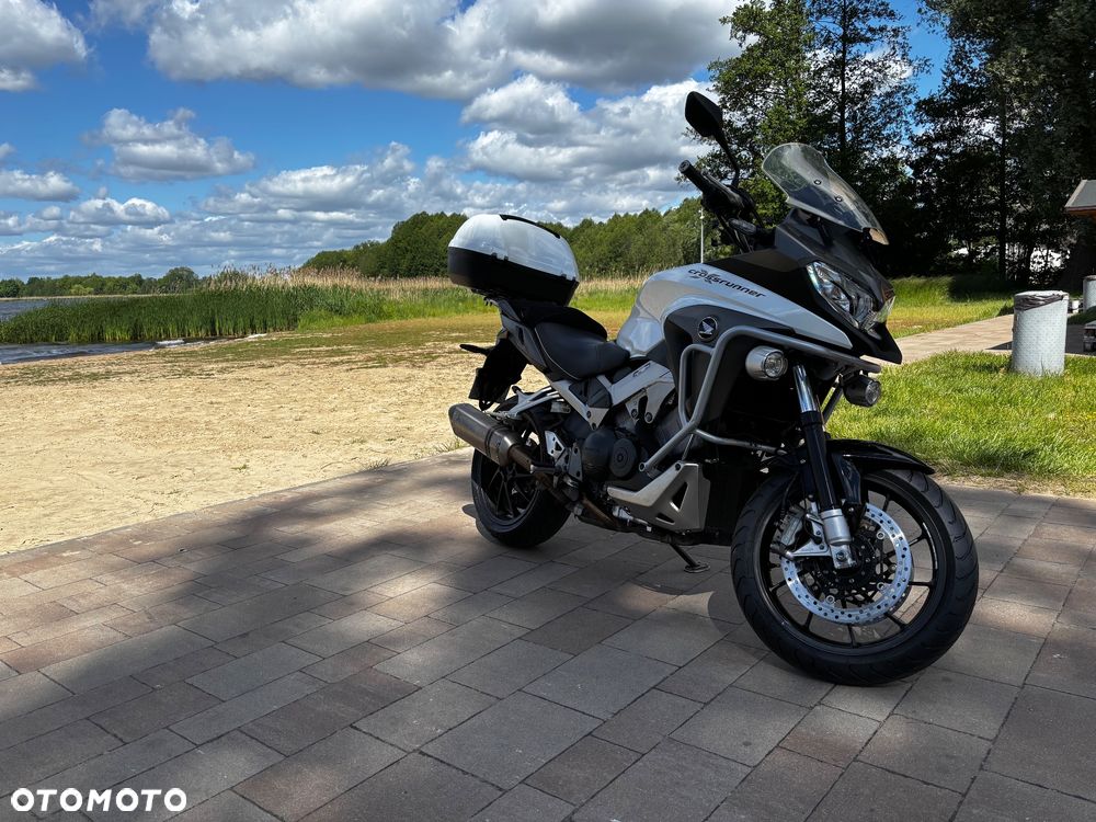 Honda VFR - 1