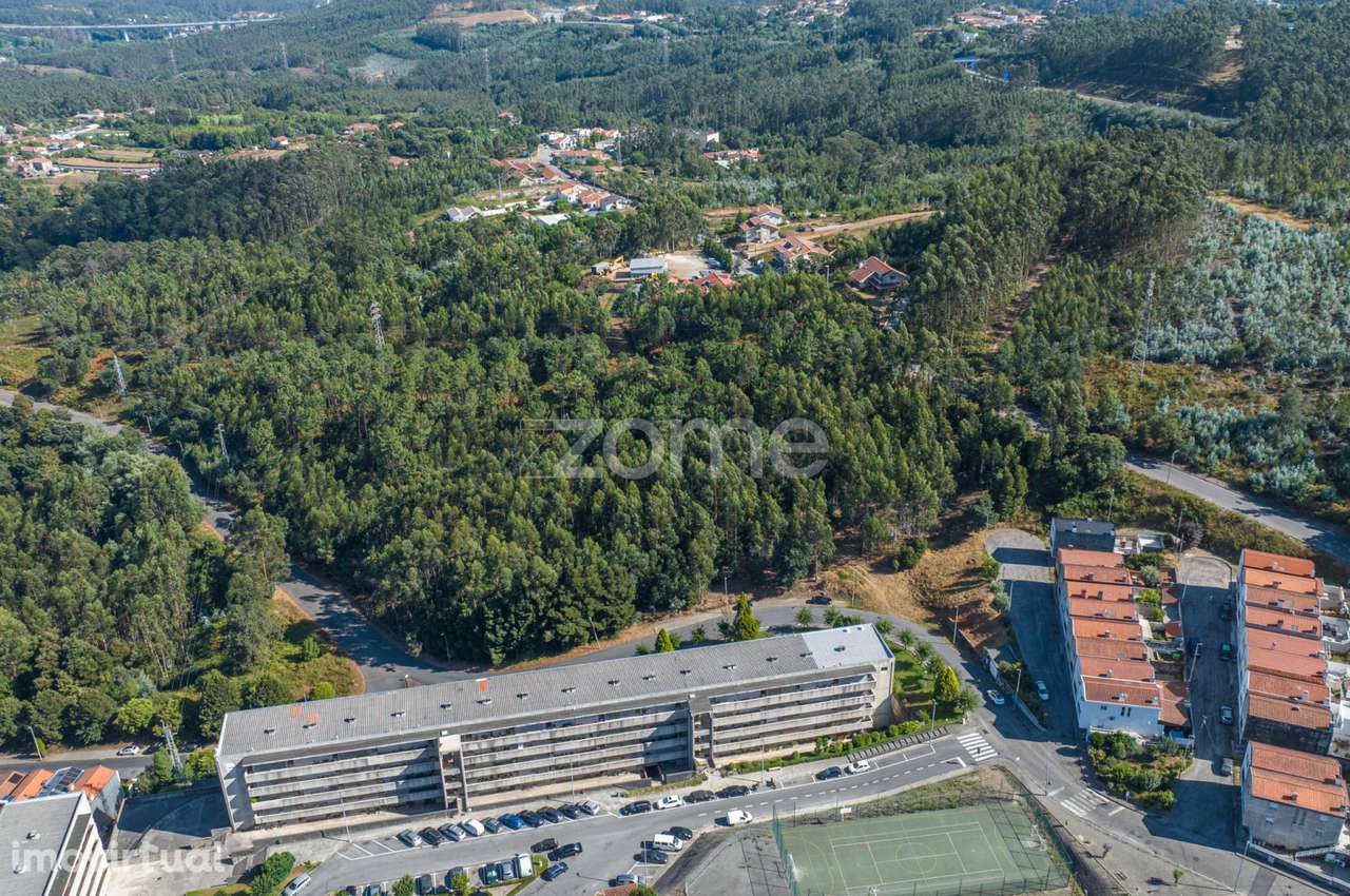 Terreno Urbanizável com 2.900 m² em Crestuma – Vila Nova de Gaia - Grande imagem: 3/15