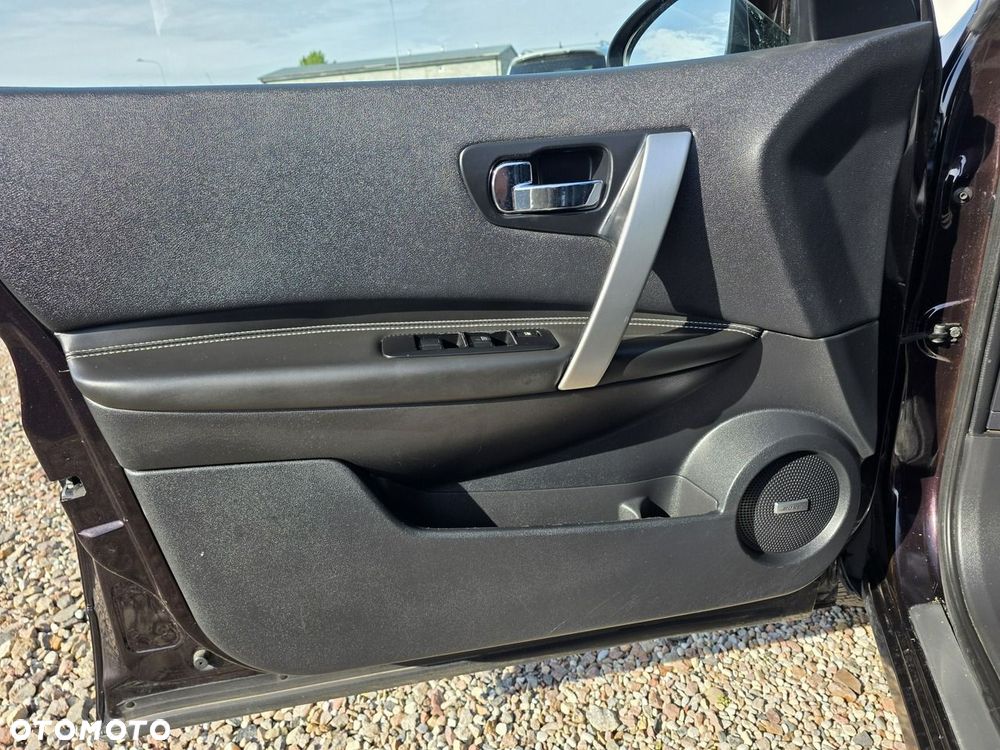Nissan Qashqai 2.0 360 - 23