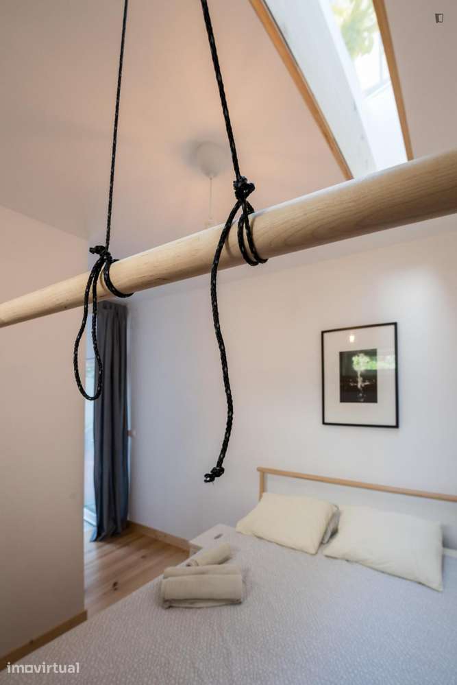 Quarto - localizado em Estrela Lisbon - Grande imagem: 5/12