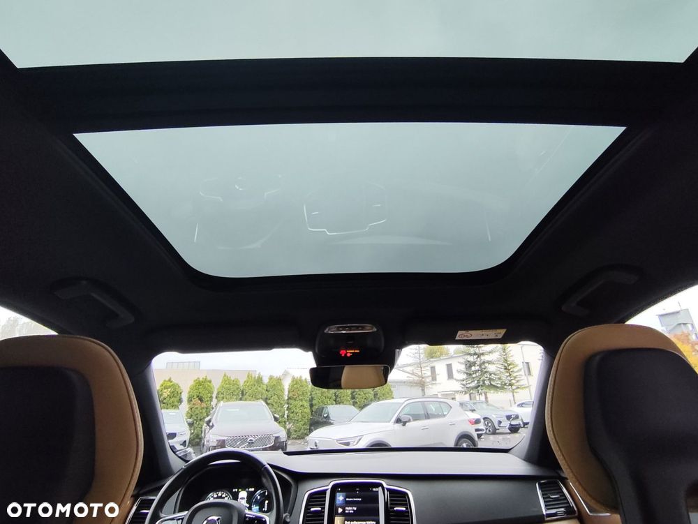 Volvo XC 90 - 36