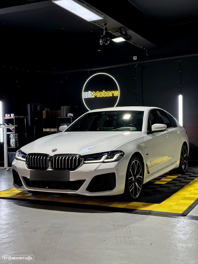 BMW 530 e Pack M - 1