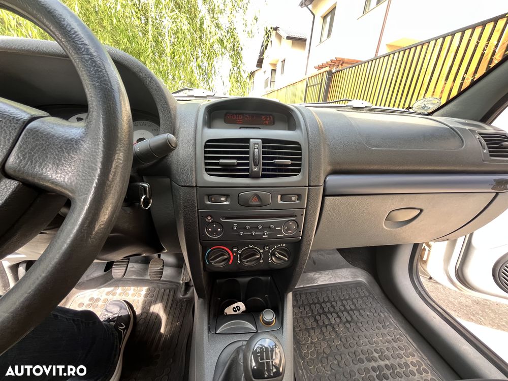 Renault Symbol 1.4 8V SL Fidji - 6