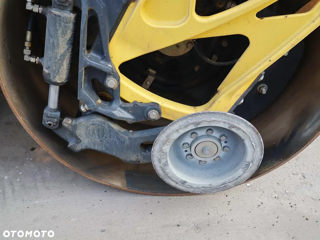 Bomag BW 174 AP-4v - 10