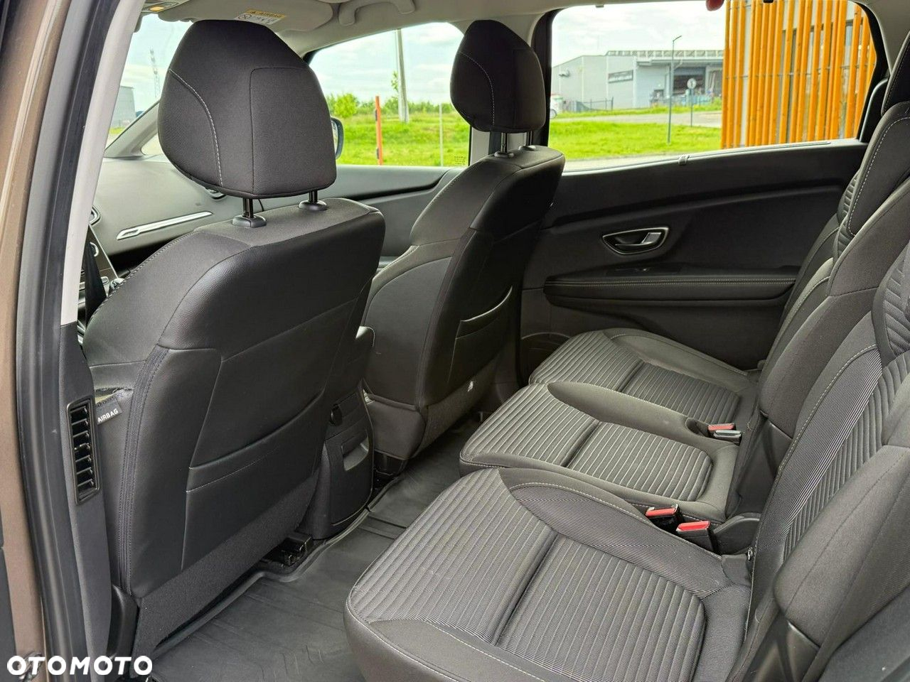 Renault Grand Scenic ENERGY TCe 115 LIMITED - 11
