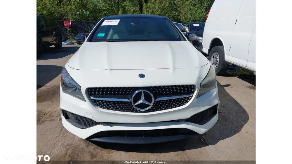 Mercedes-Benz CLA - 4