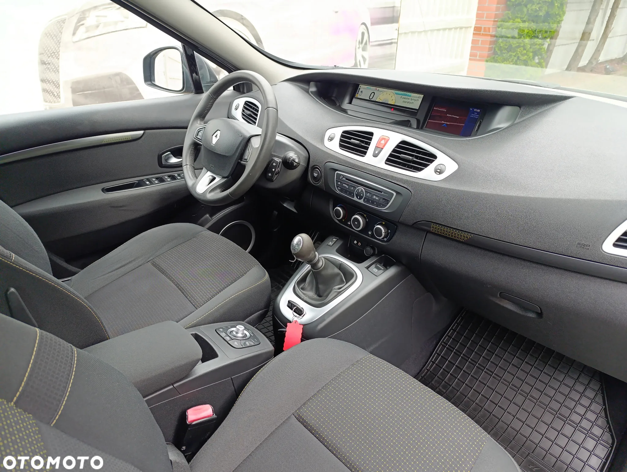 Renault Scenic - 16