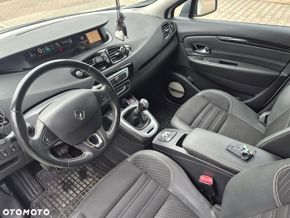 Renault Scenic 1.5 dCi Bose EDition - 14
