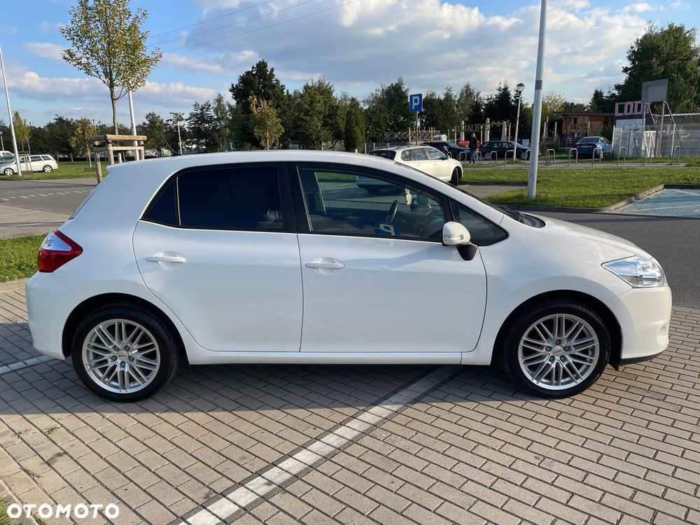 Toyota Auris 1.6 Edition - 2