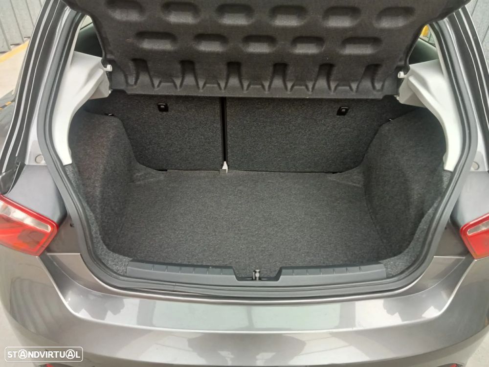 SEAT Ibiza SC 1.6 TDi FR - 23