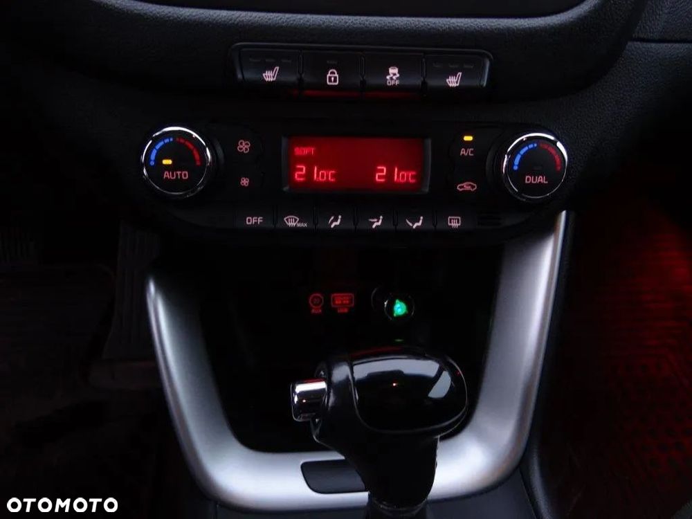 Kia Ceed 1.6 CRDi L Business Line DCT - 13