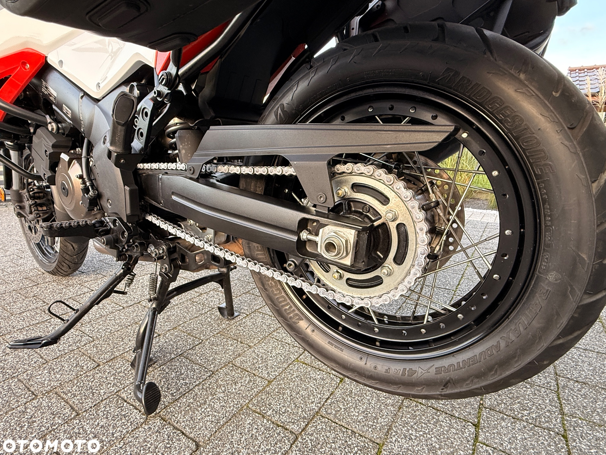 Suzuki DL - 10