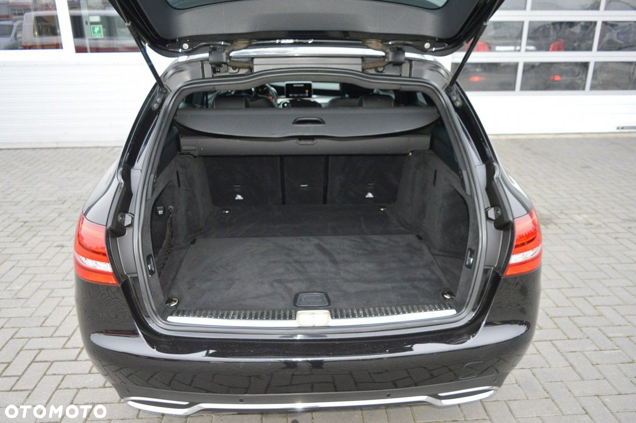 Mercedes-Benz Klasa C 200 (BlueTEC) d T Exclusive - 34
