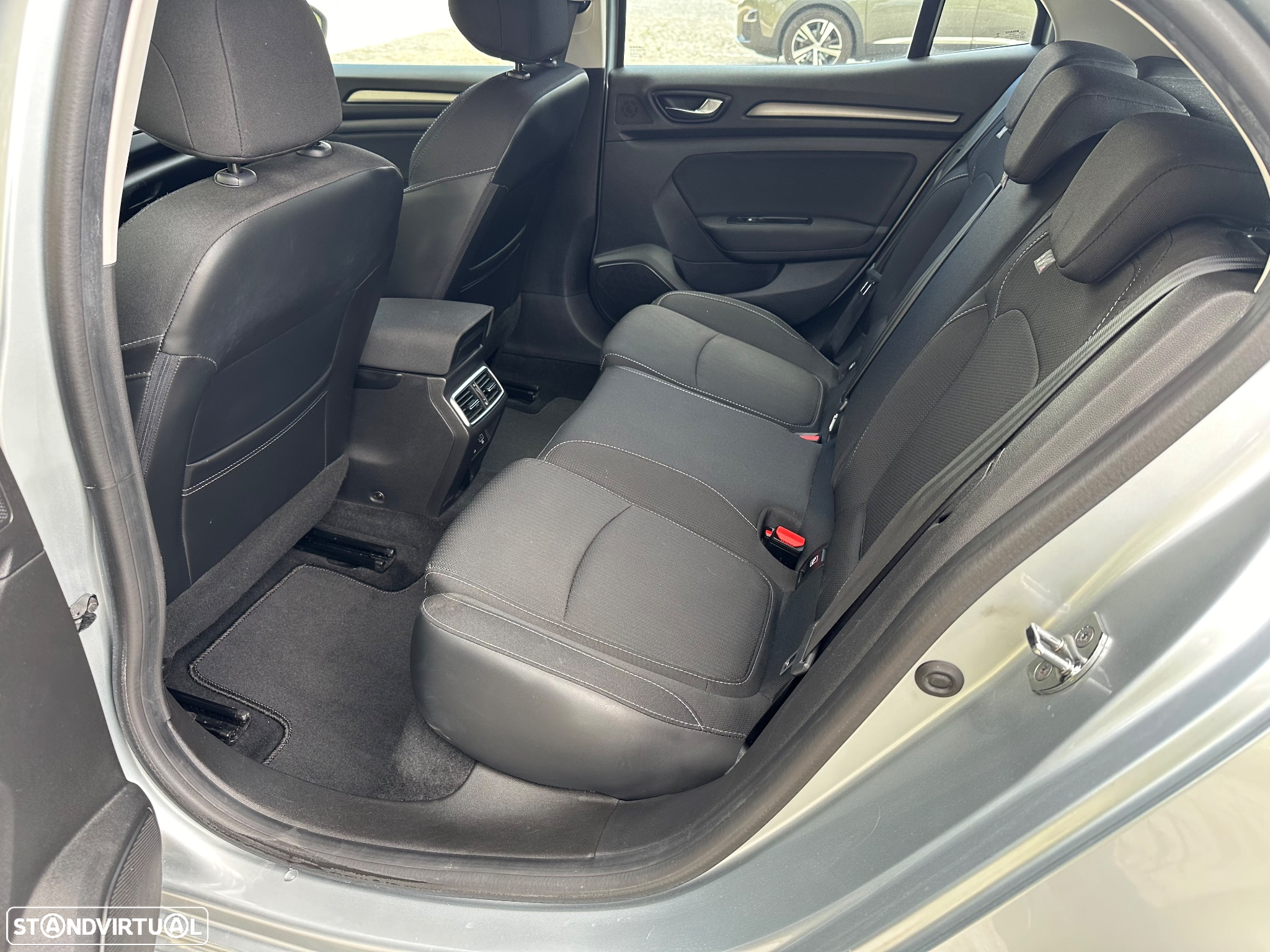 Renault Mégane 1.5 Blue dCi Limited - 15