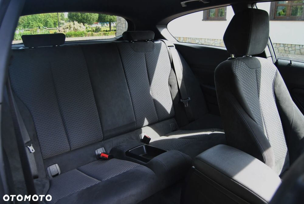 BMW Seria 1 120i M Sport - 8