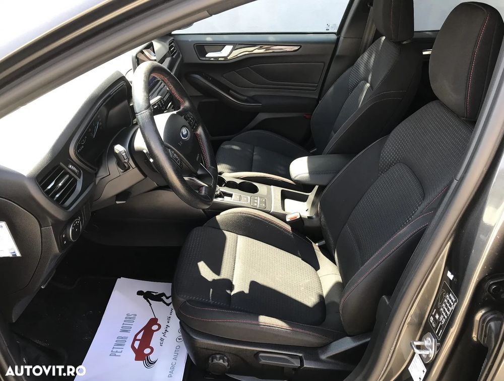 Ford Focus 1.5 Ecoboost ST-Line - 13
