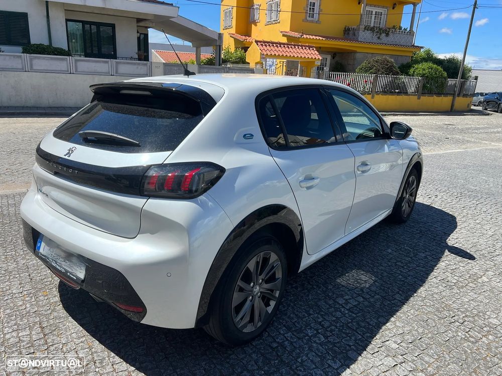 Peugeot 208 - 9