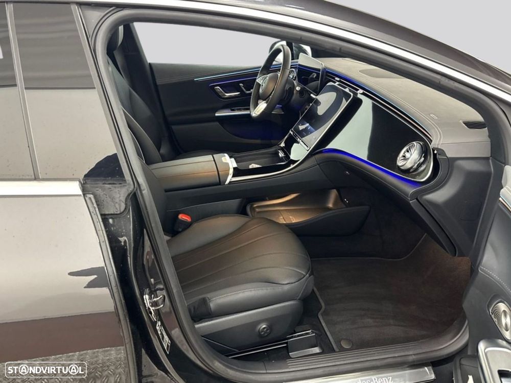 Mercedes-Benz EQE - 12