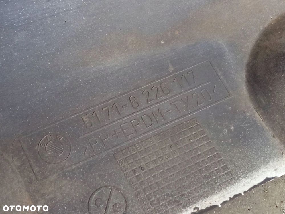 Nakładka progowa Lewa LISTWA BMW 3 E46 COUPE 8226117 - 8