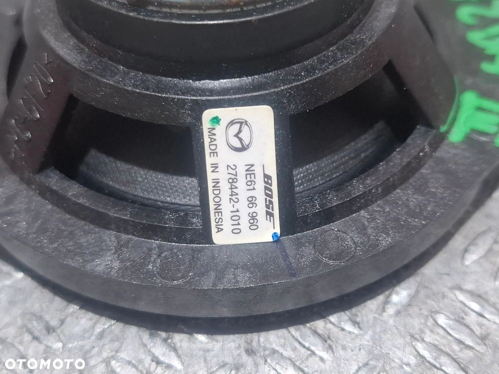 Głośnik Bose deski rozdzielczej Mazda III 2015 rok nr NE6166960 - 2