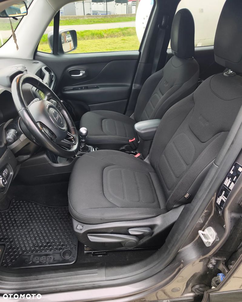 Jeep Renegade - 9