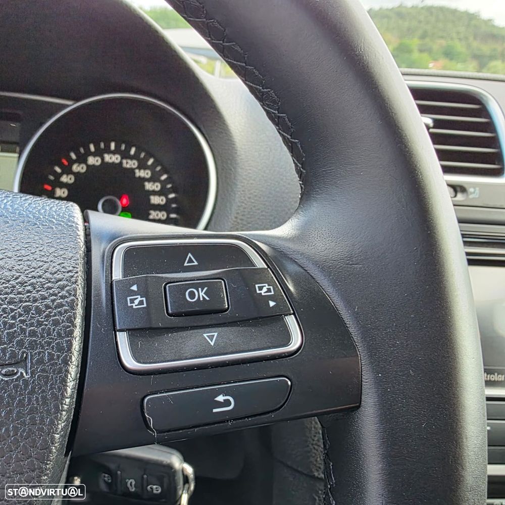 VW Golf 1.4 TSi Highline DSG - 21