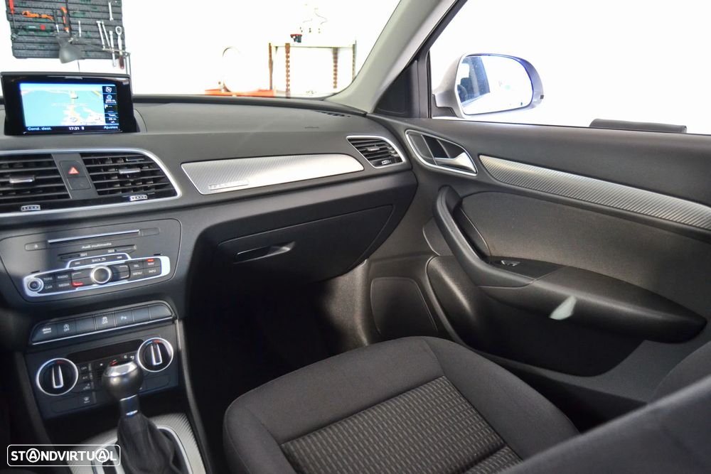 Audi Q3 2.0 TDI quattro Design S tronic - 13