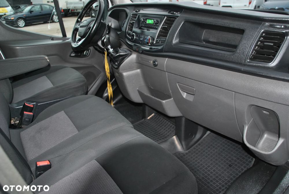 Ford Transit Brygadówka 7 Osób - 12
