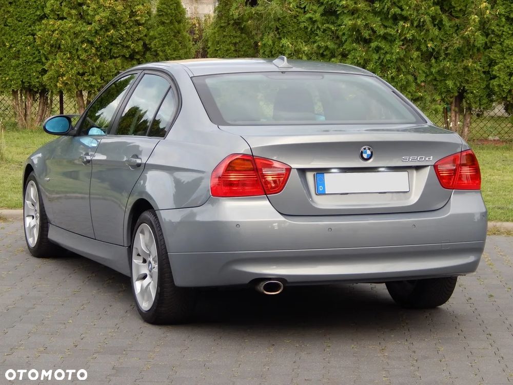 BMW Seria 3 320d - 4