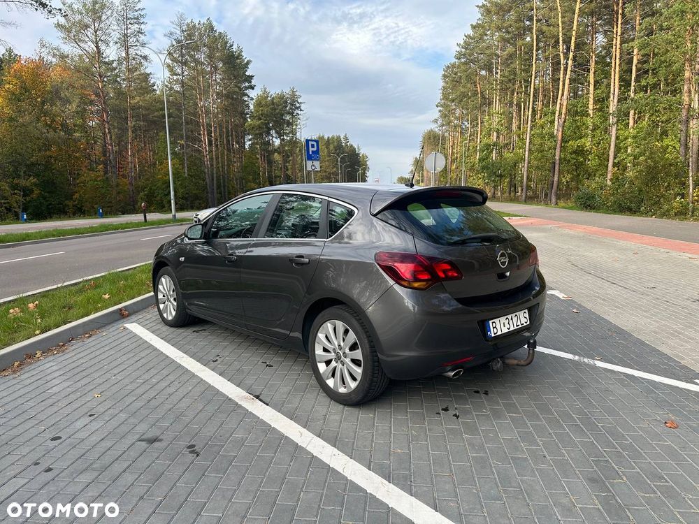 Opel Astra 1.4 Turbo Cosmo - 3