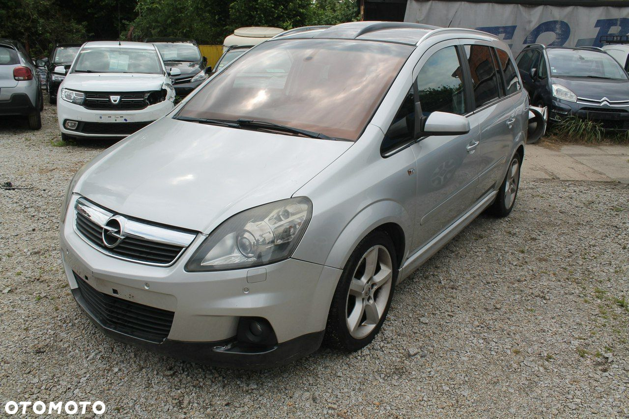Opel Zafira - 3