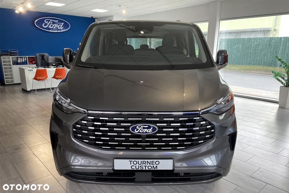 Ford Tourneo Custom - 3