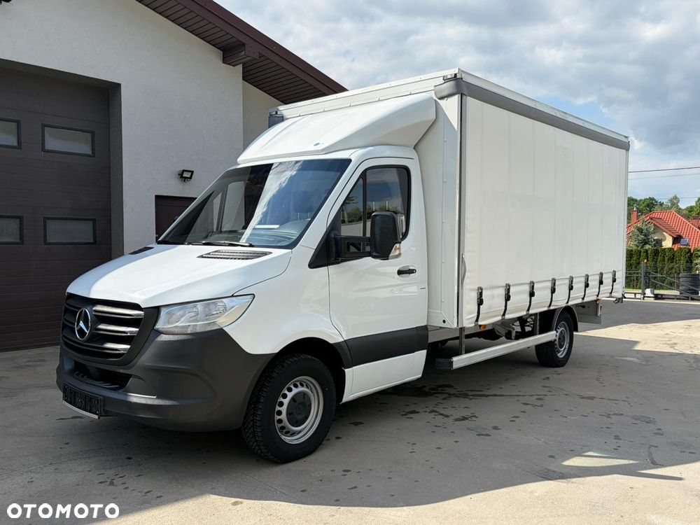 Mercedes-Benz Sprinter 315 Plandeka 8 Palet z odsuwanymi bokami Skrzynia Platforma