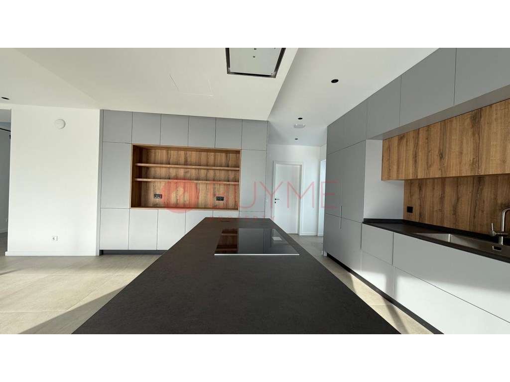Moradia de Luxo T4 em Vilamoura com Piscina Privativa e Design Cont... - Grande imagem: 2/33