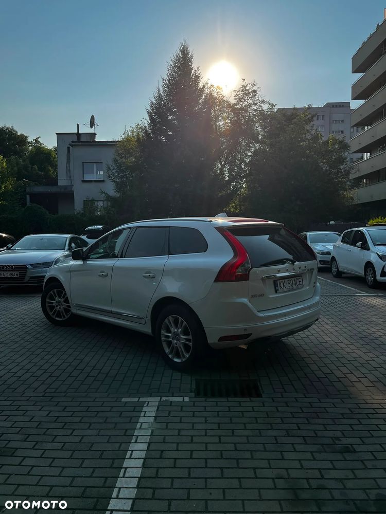 Volvo XC 60 T5 AWD Momentum - 7