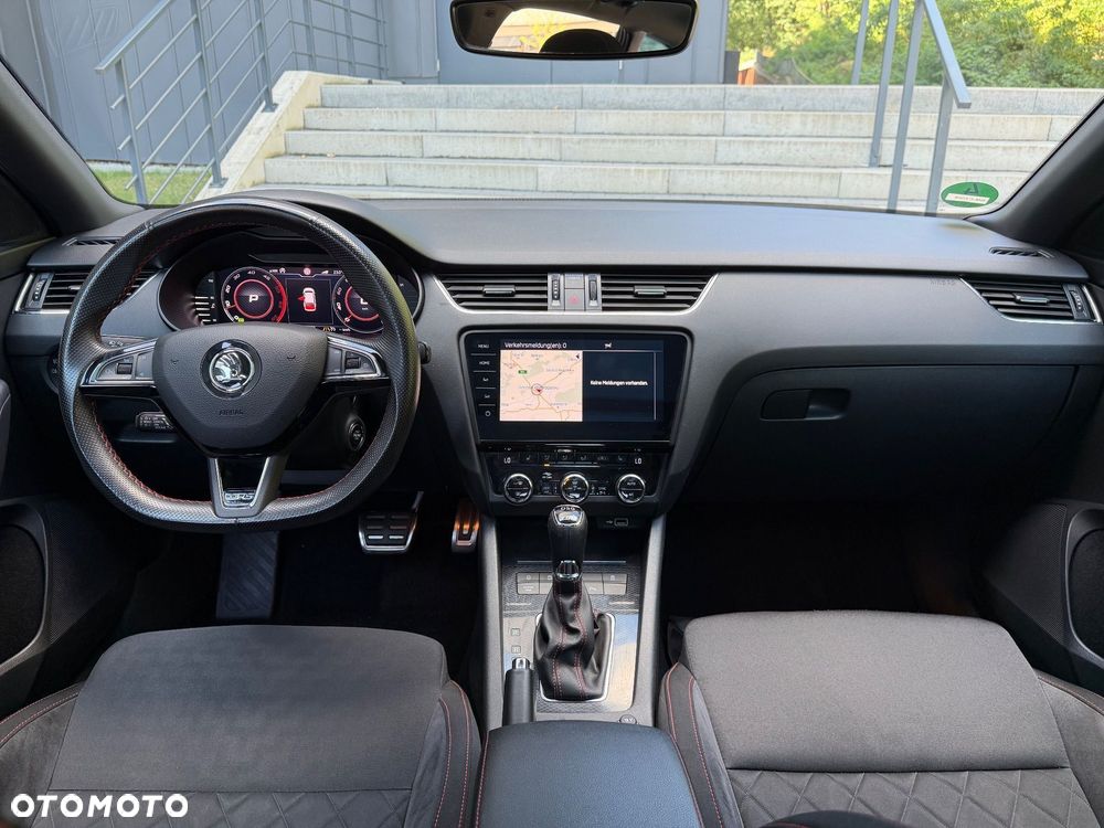 Skoda Octavia 2.0 TDI 4x4 DSG RS - 18