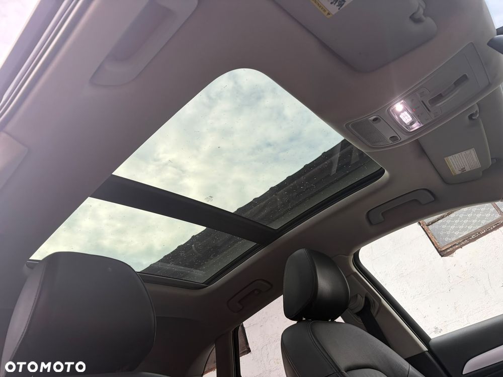 Audi Q3 2.0 TFSI Quattro S tronic design - 6