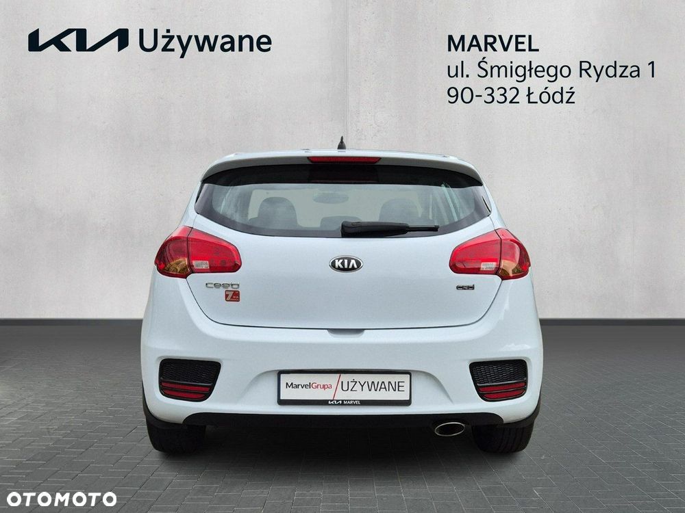 Kia Ceed - 4