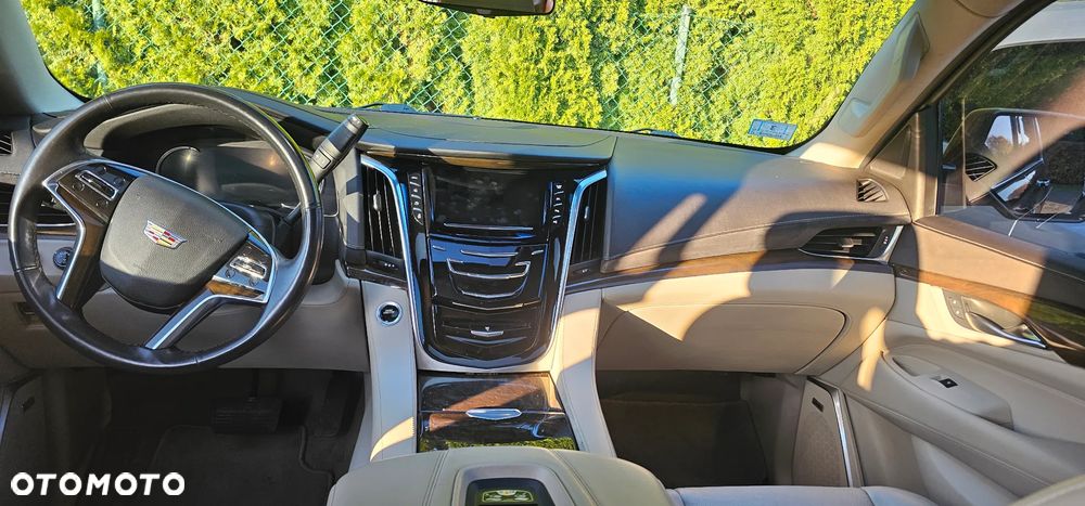 Cadillac Escalade 6.2 V8 AWD AT Premium - 9