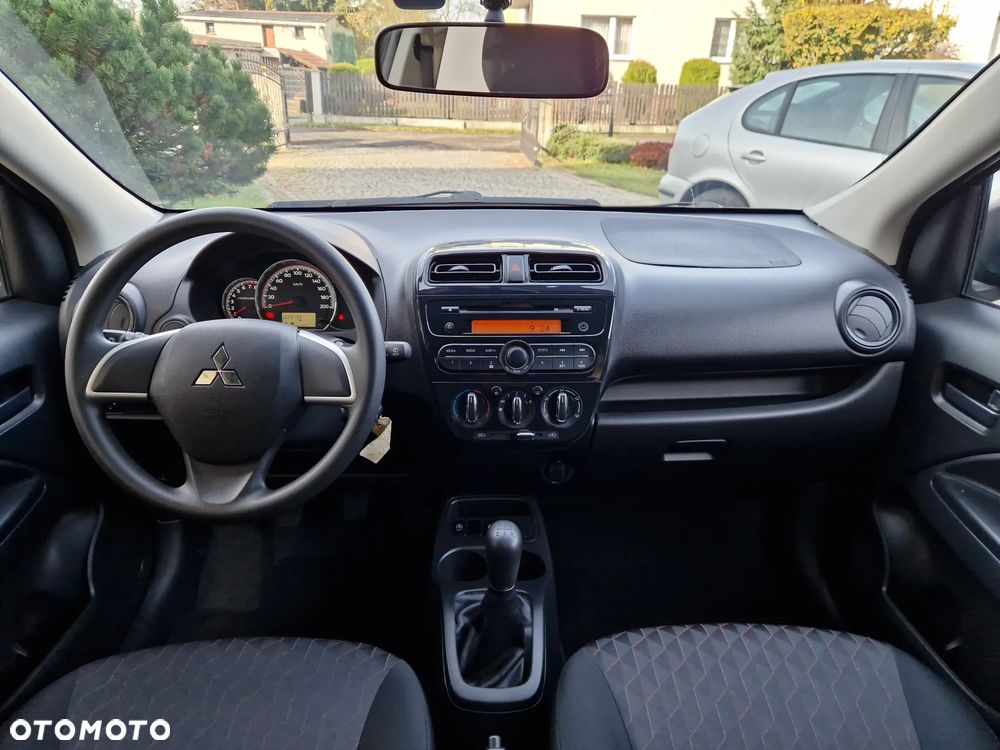 Mitsubishi Space Star - 13