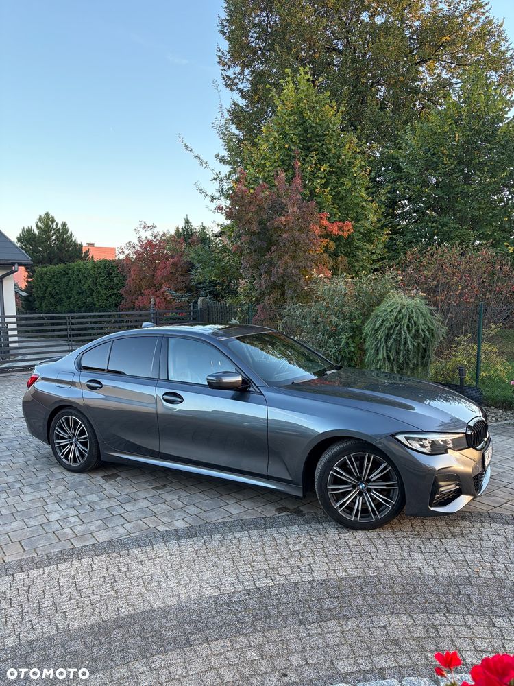 BMW 320I 2020 photo 2
